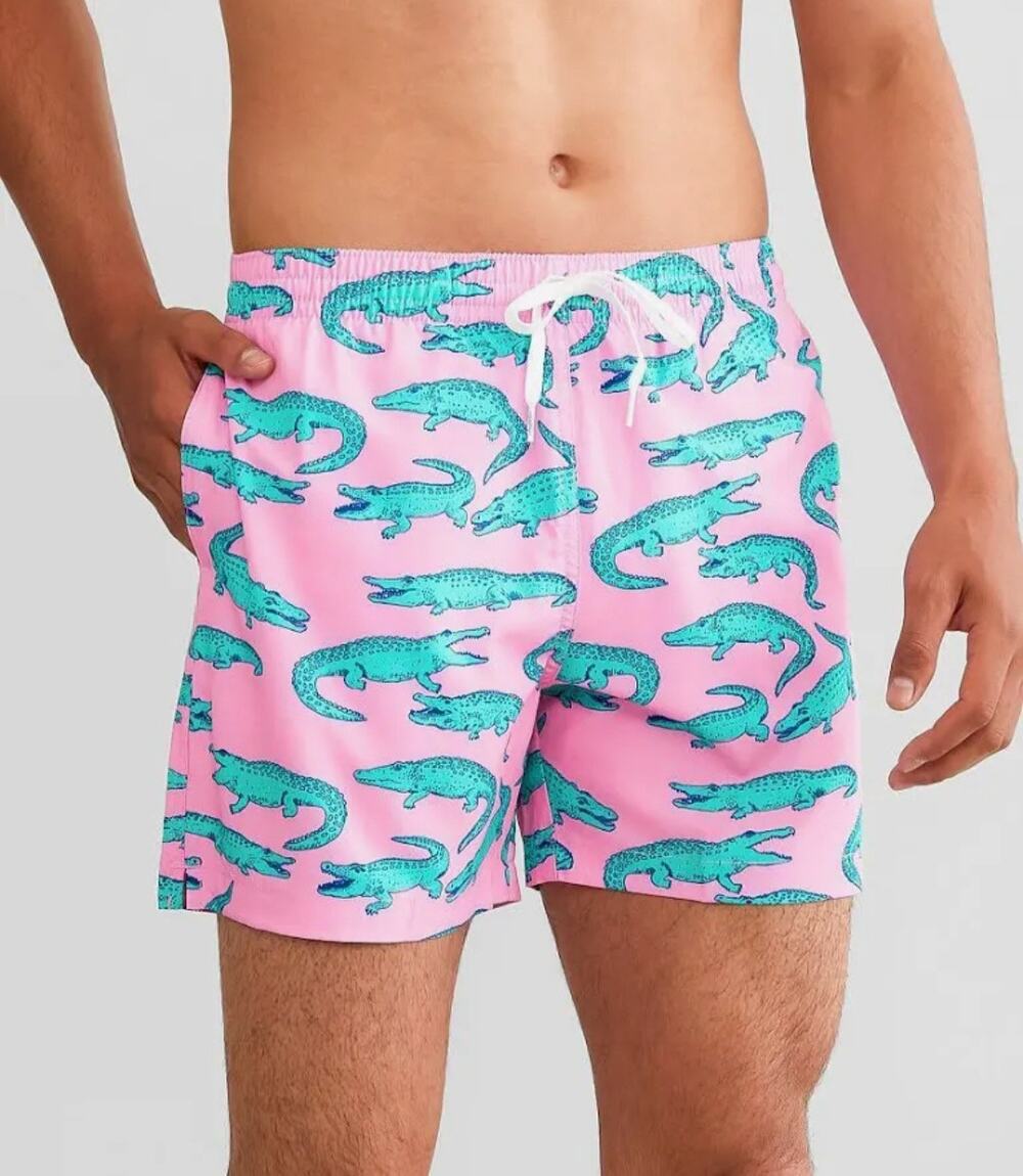 Chubbies Mens Medium The Glades 5.5" Swim Trunks Pink Green Alligator Crocodile